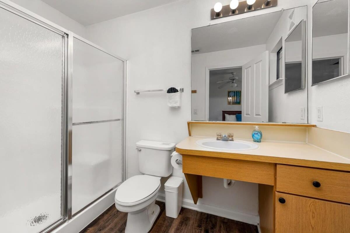 Budget Friendly Sleeps 8 Discounts Available Tampa Exterior photo