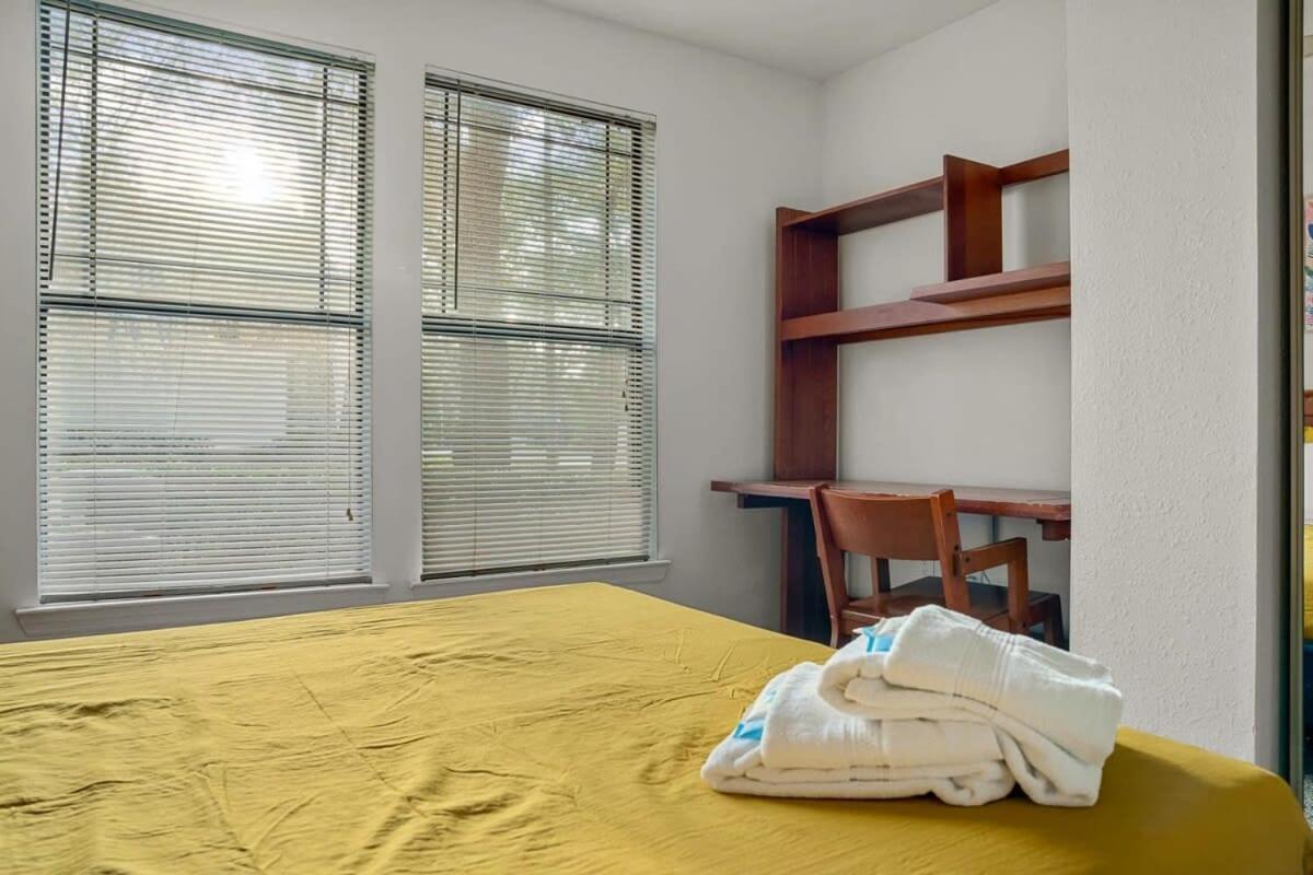 Budget Friendly Sleeps 8 Discounts Available Tampa Exterior photo
